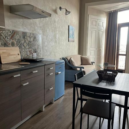 Готель Chrilu House Катанія Екстер'єр фото
